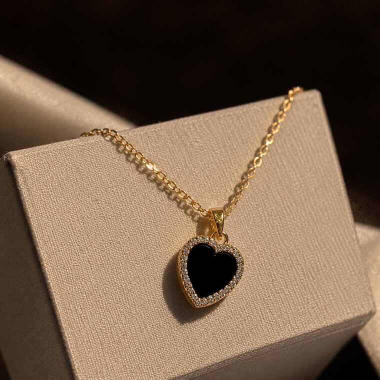 Collar Corazón Ónix